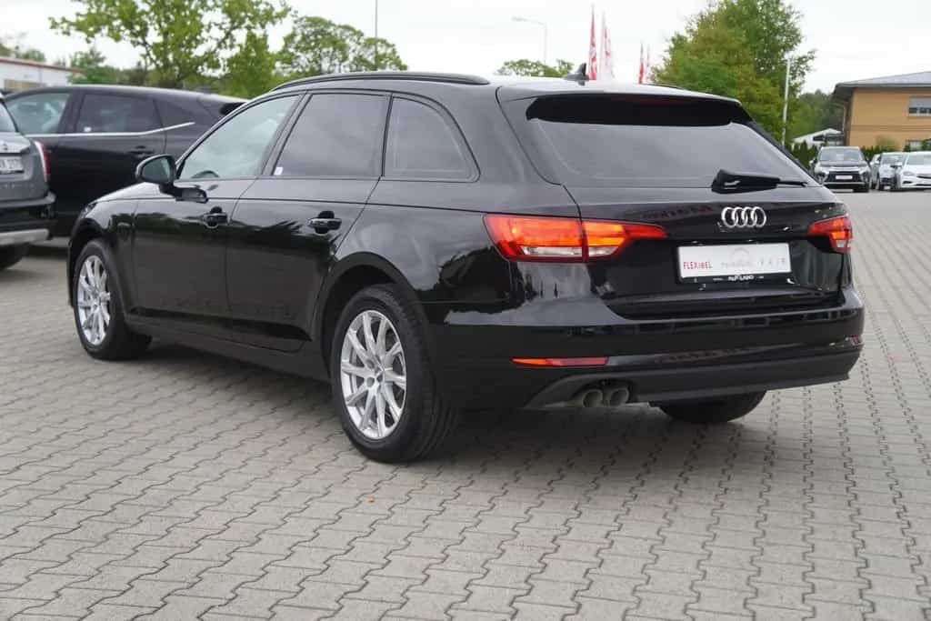 Audi A4 2.0 TDI Avant S-tronic Bi-Xenon Navi Tempomat 09/2017-photo-3