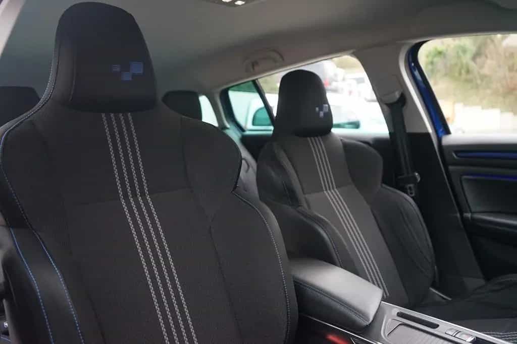 Renault Megane IV Grandtour GT 1.6 TCe ACC DAB LED Navi 02/2018-photo-21