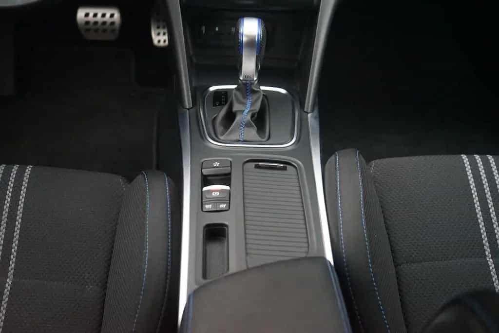 Renault Megane IV Grandtour GT 1.6 TCe ACC DAB LED Navi 02/2018-photo-30