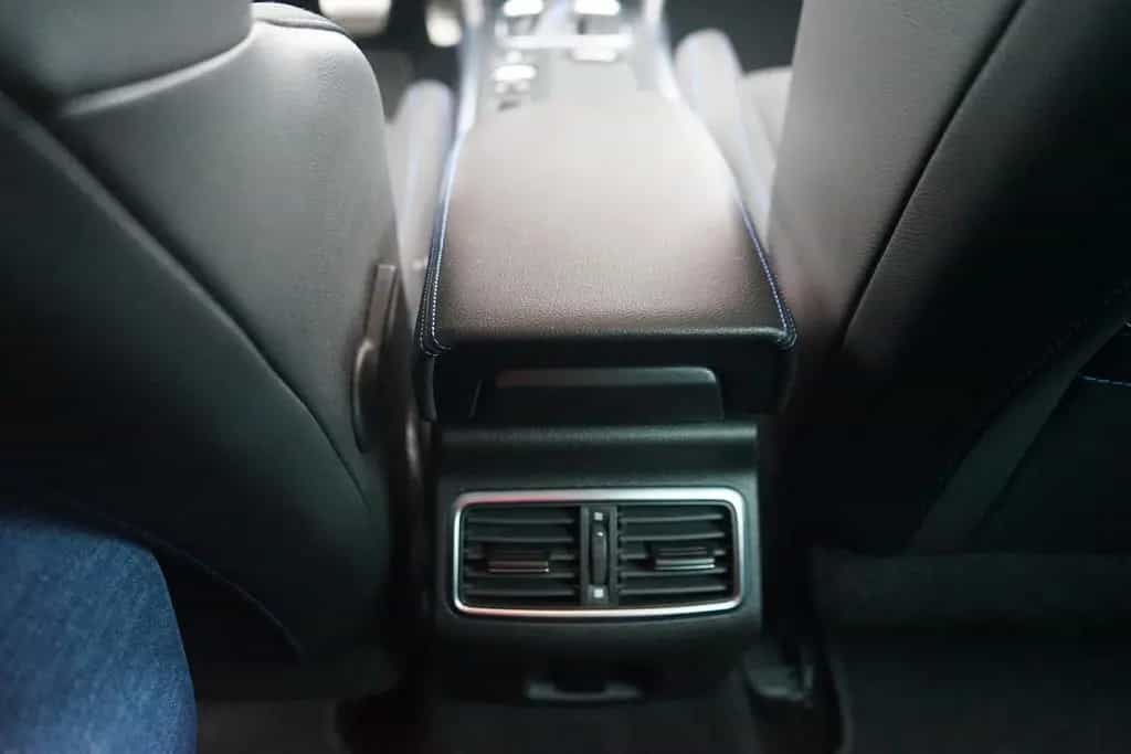 Renault Megane IV Grandtour GT 1.6 TCe ACC DAB LED Navi 02/2018-photo-31