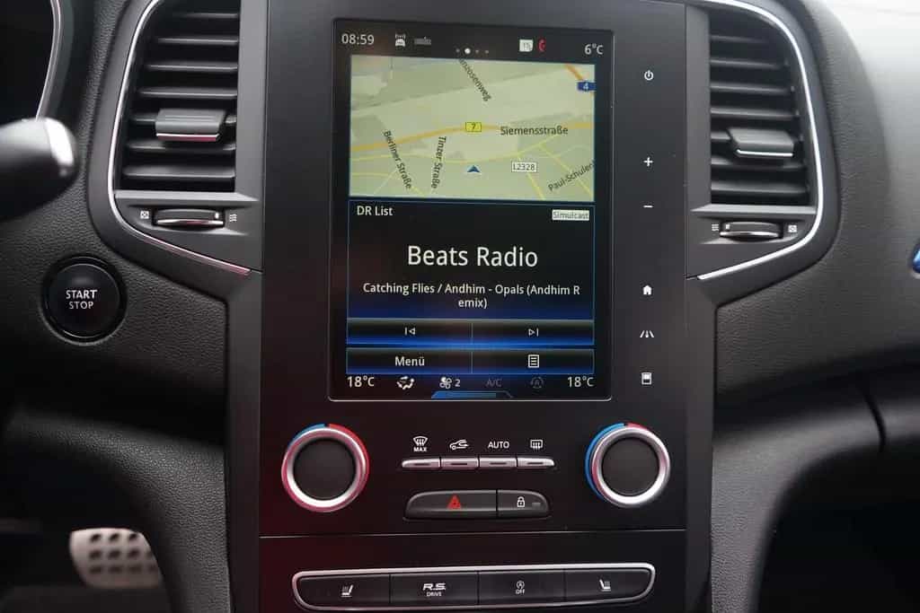 Renault Megane IV Grandtour GT 1.6 TCe ACC DAB LED Navi 02/2018-photo-37