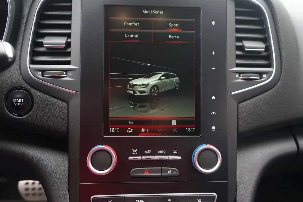 Renault Megane IV Grandtour GT 1.6 TCe ACC DAB LED Navi 02/2018-photo-38