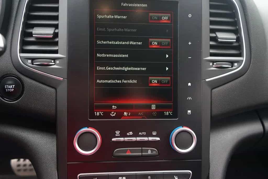 Renault Megane IV Grandtour GT 1.6 TCe ACC DAB LED Navi 02/2018-photo-39