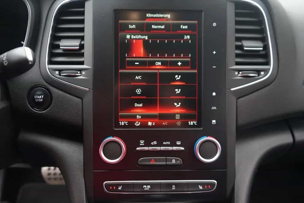 Renault Megane IV Grandtour GT 1.6 TCe ACC DAB LED Navi 02/2018-photo-41