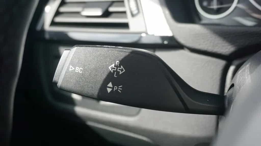 BMW 320 d M Sport Aut. LED Sitzheizung Tempomat Leder 05/2019-photo-17