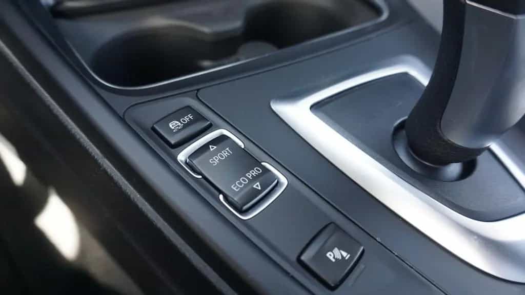 BMW 320 d M Sport Aut. LED Sitzheizung Tempomat Leder 05/2019-photo-23