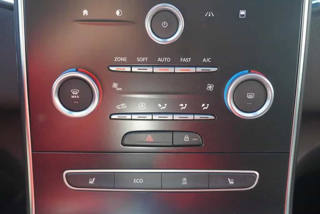 Renault Scenic 1.3 TCE Limited Navi Kamera Sitzheizung 08/2018-photo-16