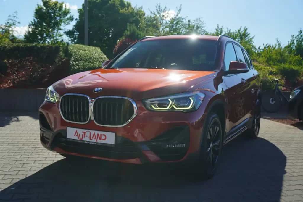 BMW X1 sDrive 18 i Advantage LED Navi Tempomat PDC 01/2020-photo-1