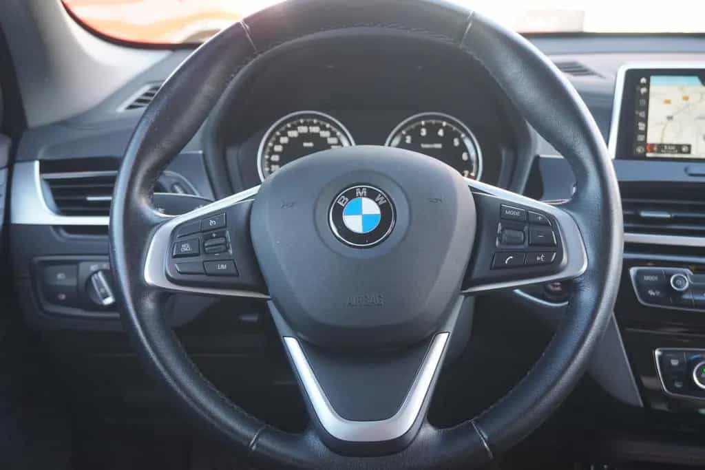 BMW X1 sDrive 18 i Advantage LED Navi Tempomat PDC 01/2020-photo-13