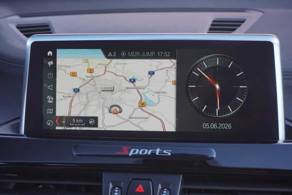 BMW X1 sDrive 18 i Advantage LED Navi Tempomat PDC 01/2020-photo-18