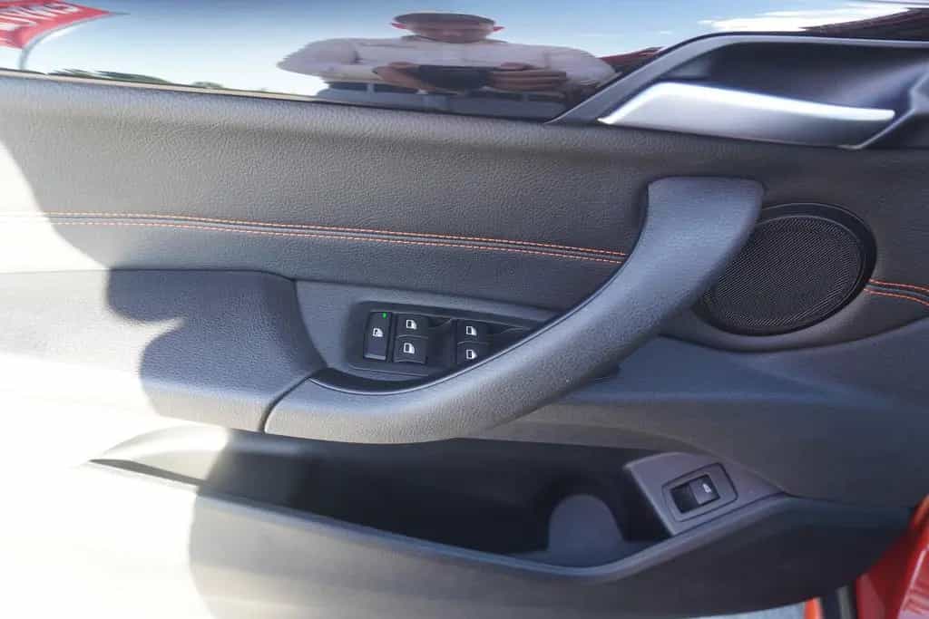 BMW X1 sDrive 18 i Advantage LED Navi Tempomat PDC 01/2020-photo-25