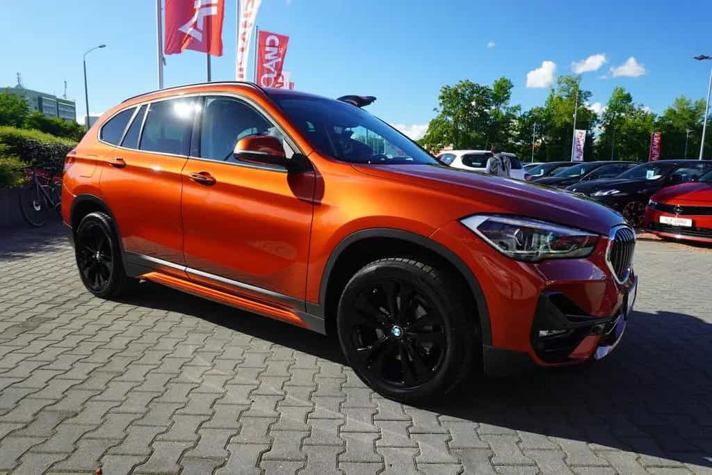 BMW X1 sDrive 18 i Advantage LED Navi Tempomat PDC 01/2020-photo-6