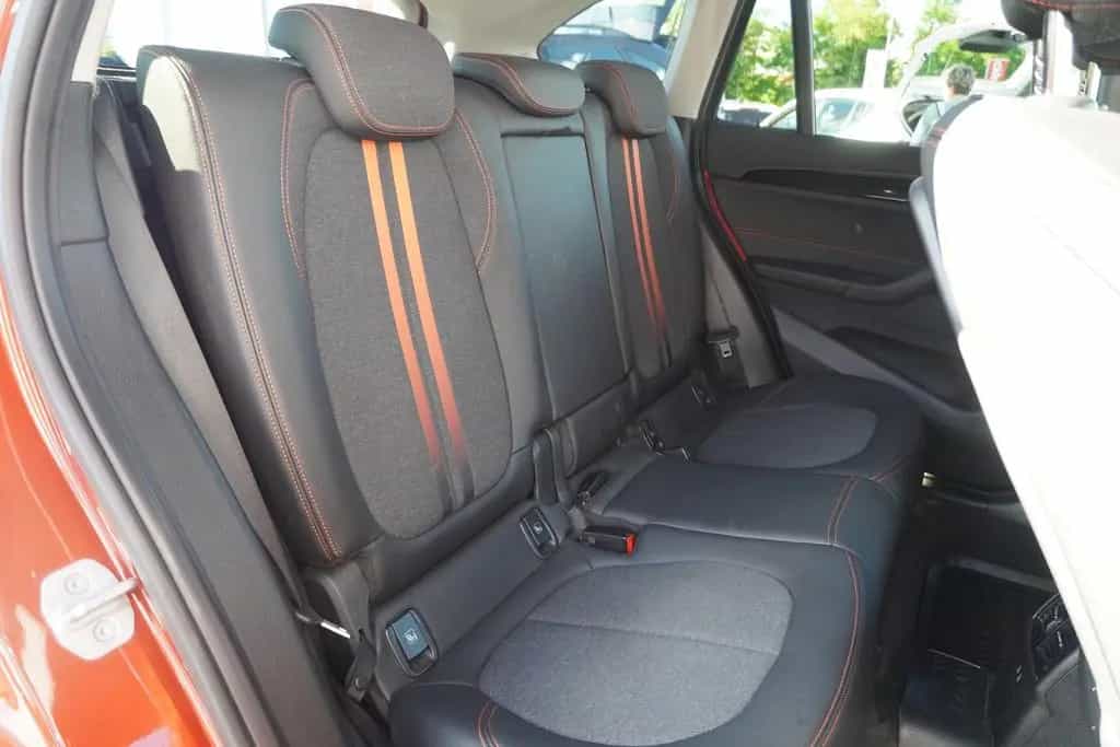 BMW X1 sDrive 18 i Advantage LED Navi Tempomat PDC 01/2020-photo-8