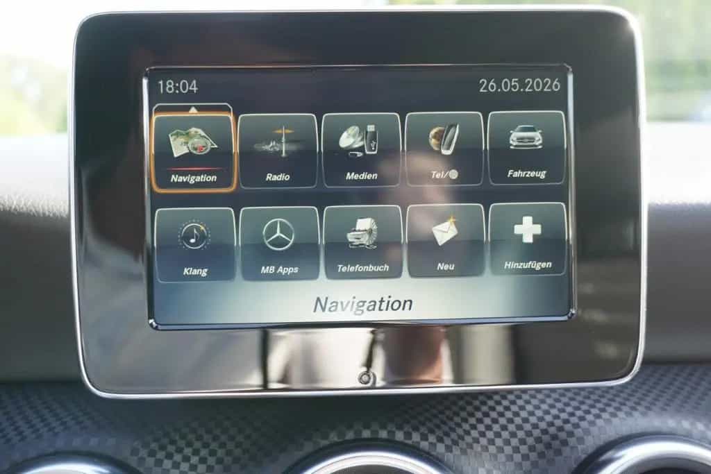 Mercedes-Benz A 180 A180 Edition Urban LED Navi Tempomat Sitzheizung 08/2017-photo-25