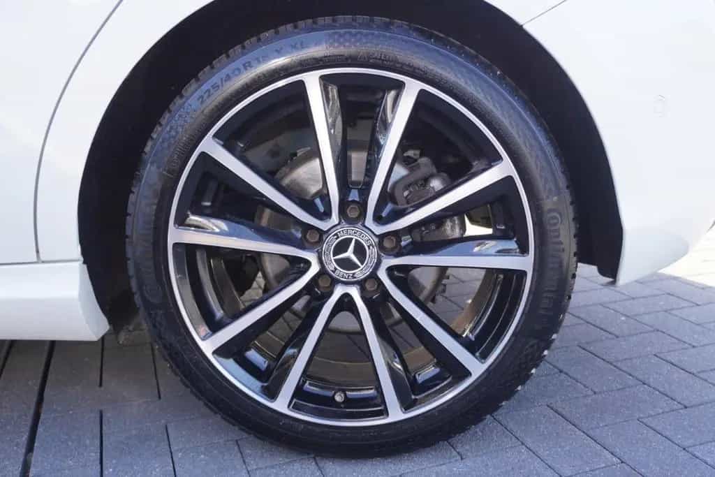 Mercedes-Benz A 180 A180 Edition Urban LED Navi Tempomat Sitzheizung 08/2017-photo-31