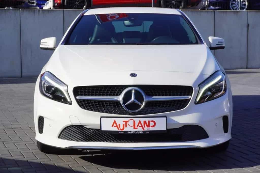 Mercedes-Benz A 180 A180 Edition Urban LED Navi Tempomat Sitzheizung 08/2017-photo-6