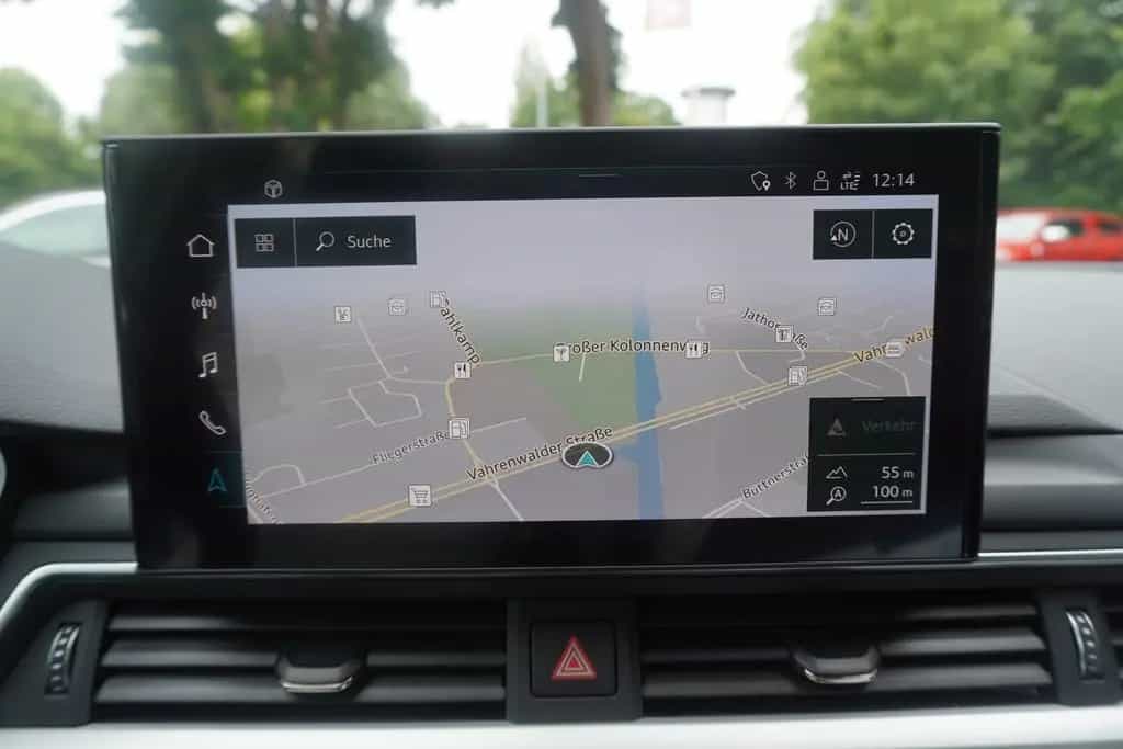 Audi A4 Avant 40 TFSI S-tronic LED Navi ACC Totwinkel 12/2019-photo-20