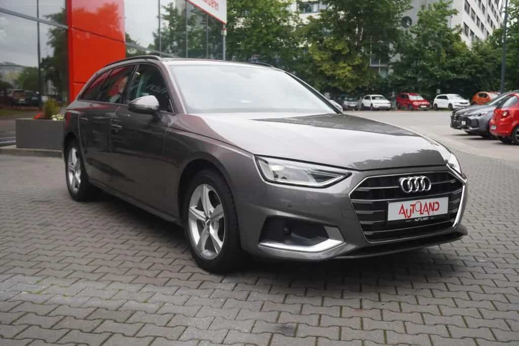 Audi A4 Avant 40 TFSI S-tronic LED Navi ACC Totwinkel 12/2019-photo-3