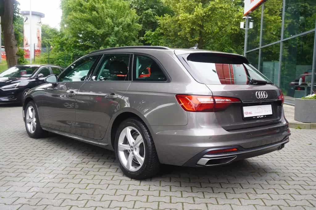 Audi A4 Avant 40 TFSI S-tronic LED Navi ACC Totwinkel 12/2019-photo-7