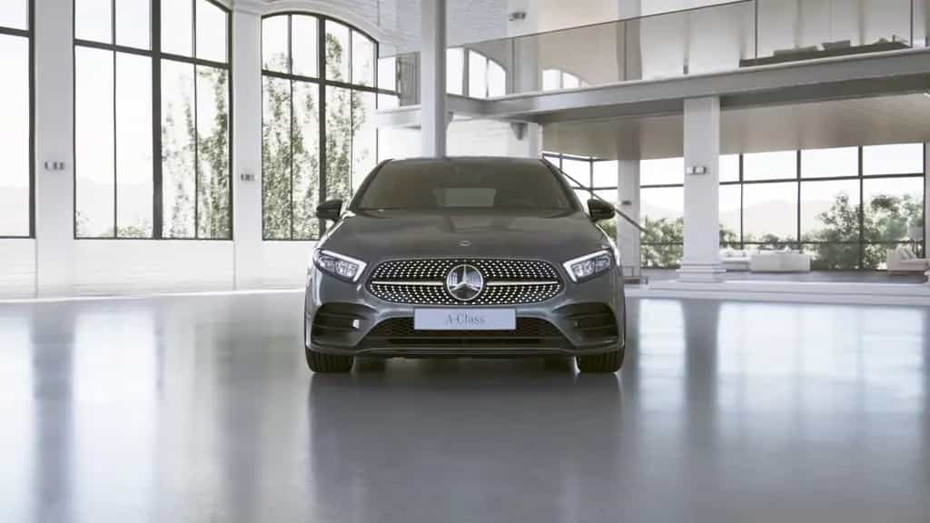 Mercedes-Benz A 180 AMG+R-KAMERA+TOTWINKEL+LED+AMBIENTELICHT+ 01/2019-photo-2