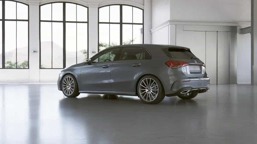 Mercedes-Benz A 180 AMG+R-KAMERA+TOTWINKEL+LED+AMBIENTELICHT+ 01/2019-photo-25