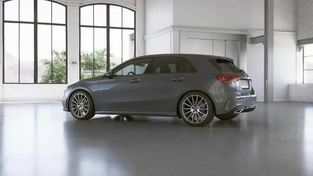 Mercedes-Benz A 180 AMG+R-KAMERA+TOTWINKEL+LED+AMBIENTELICHT+ 01/2019-photo-26