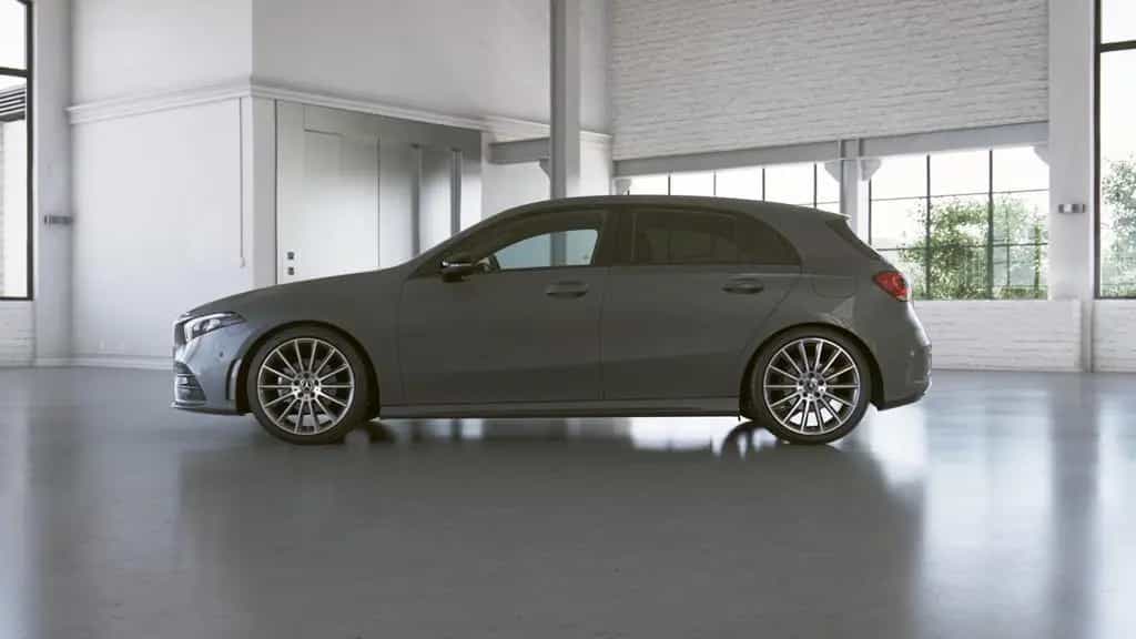 Mercedes-Benz A 180 AMG+R-KAMERA+TOTWINKEL+LED+AMBIENTELICHT+ 01/2019-photo-29