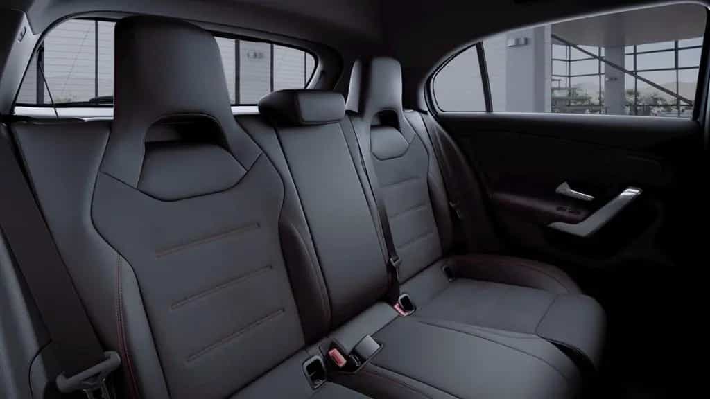 Mercedes-Benz A 180 AMG+R-KAMERA+TOTWINKEL+LED+AMBIENTELICHT+ 01/2019-photo-39