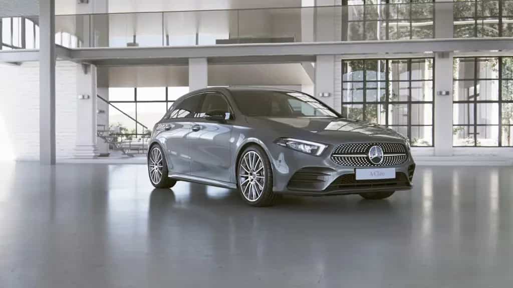 Mercedes-Benz A 180 AMG+R-KAMERA+TOTWINKEL+LED+AMBIENTELICHT+ 01/2019-photo-5