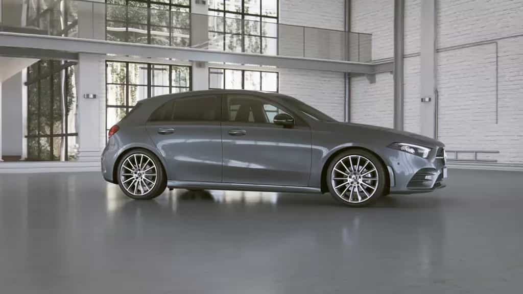 Mercedes-Benz A 180 AMG+R-KAMERA+TOTWINKEL+LED+AMBIENTELICHT+ 01/2019-photo-9