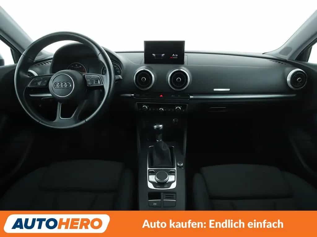 Audi A3 Limousine 30 TFSI Sport *XENON*TEMPO*PDC*SHZ* 06/2019-photo-11
