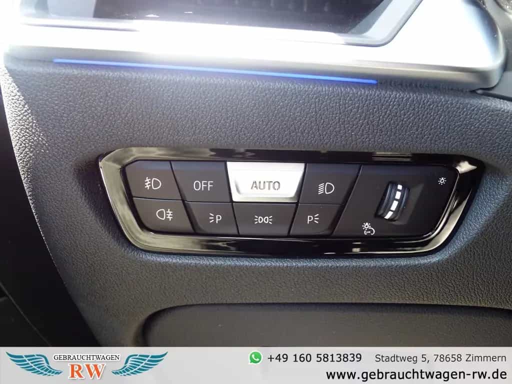 BMW 320 i xDrive M Sport STANDHZ+DISPLAY KEY+LED+19" 08/2020-photo-23