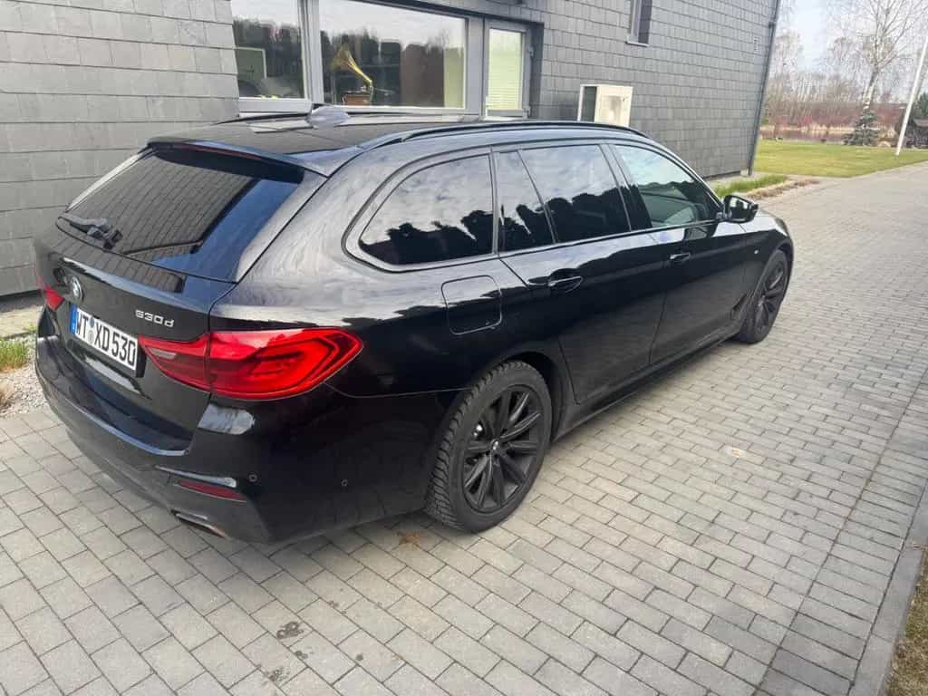 BMW 530 d Touring A - 06/2019-photo-2