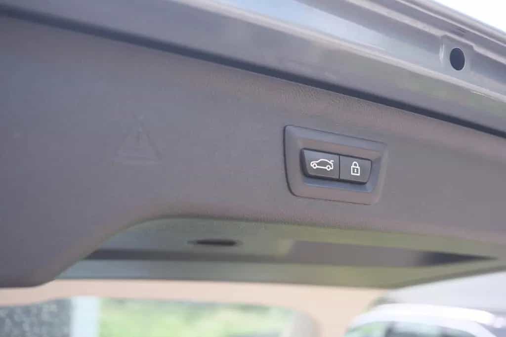 BMW 525 d Touring | HUD | Driving Ass. Plus | AHK 02/2019-photo-10