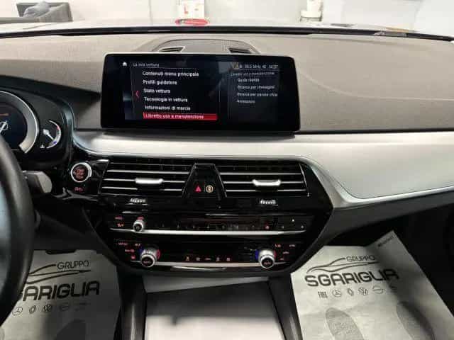 BMW 530 d Luxury Full Optional 01/2019-photo-12