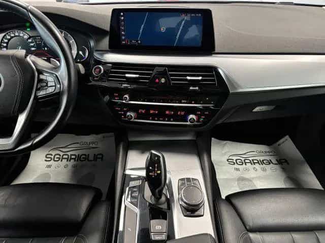 BMW 530 d Luxury Full Optional 01/2019-photo-7