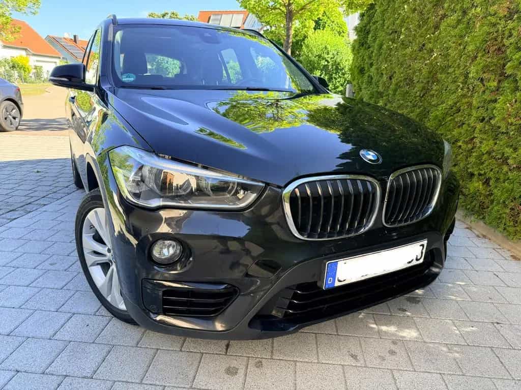 BMW X1 sDrive18d Sport Line Kamera AHK TÜVneu 6dtemp 04/2019-photo-1