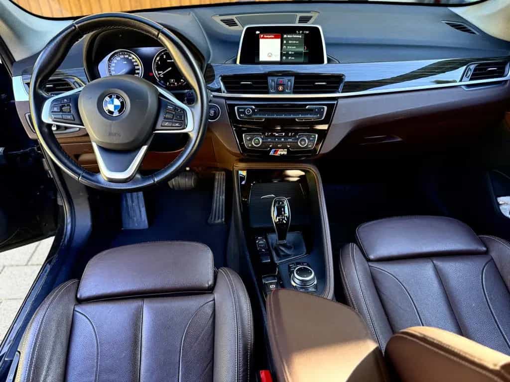 BMW X1 sDrive18d Sport Line Kamera AHK TÜVneu 6dtemp 04/2019-photo-4