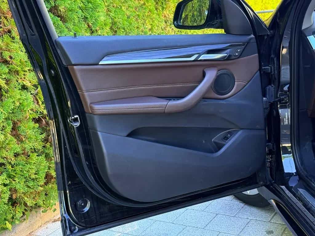 BMW X1 sDrive18d Sport Line Kamera AHK TÜVneu 6dtemp 04/2019-photo-8