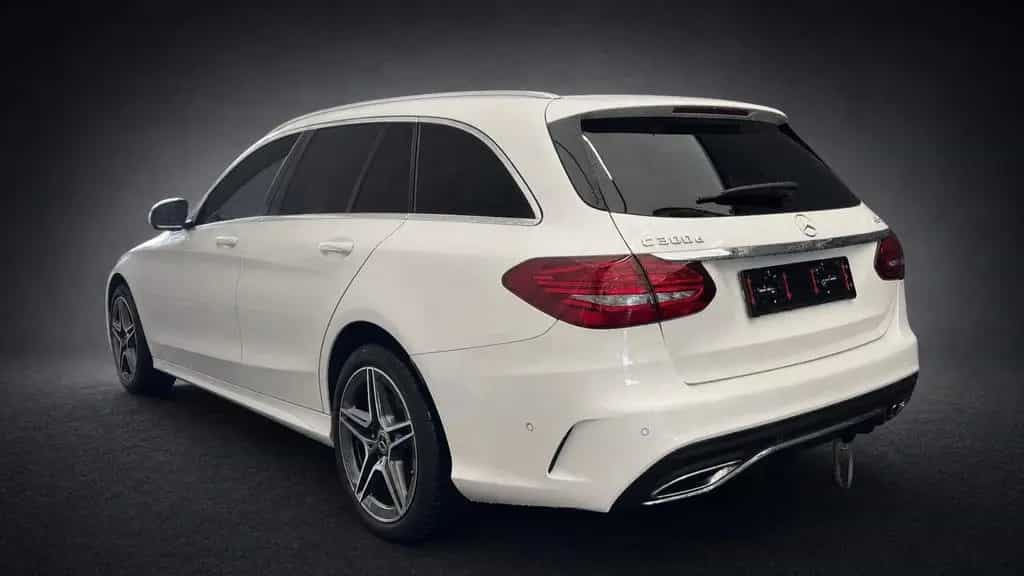 Mercedes-Benz C 300 d 9G*4MATIC*3x AMG SPORT*PANO*MBUX*LED*KAM 05/2019-photo-2