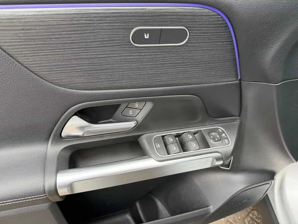 Mercedes-Benz GLB 200 +360°Kamera+PANORAMADACH+LED+NIGHT P 04/2022-photo-5