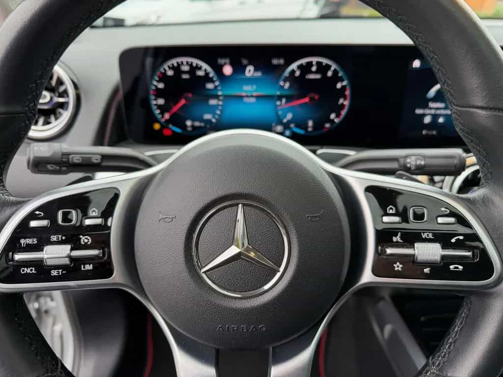 Mercedes-Benz GLB 200 +360°Kamera+PANORAMADACH+LED+NIGHT P 04/2022-photo-8