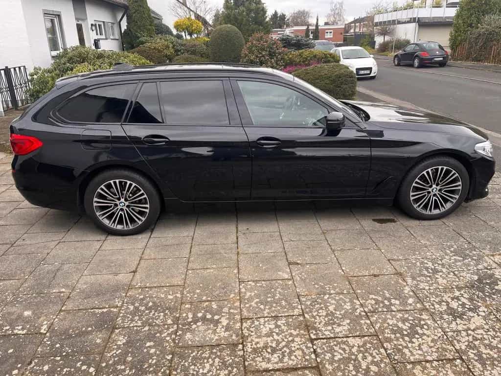 BMW 520 i Sport Line - 11/2018-photo-1