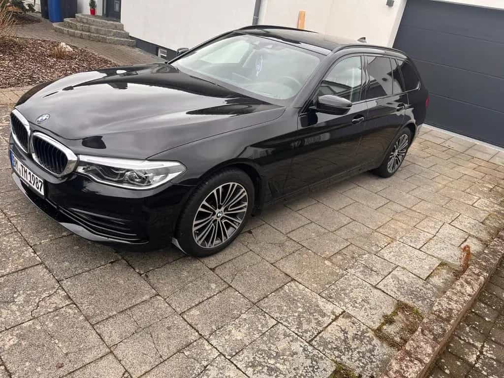 BMW 520 i Sport Line - 11/2018-photo-2