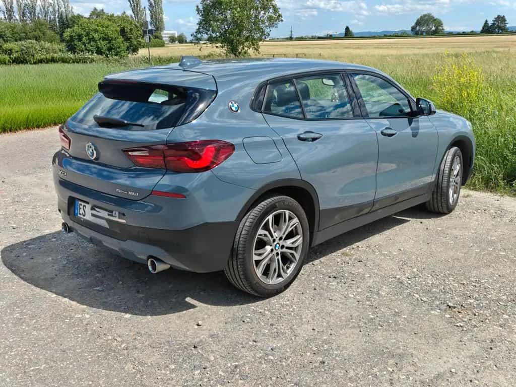 BMW X2 sDrive18d,Service neu,Connected Package neu 03/2022-photo-4