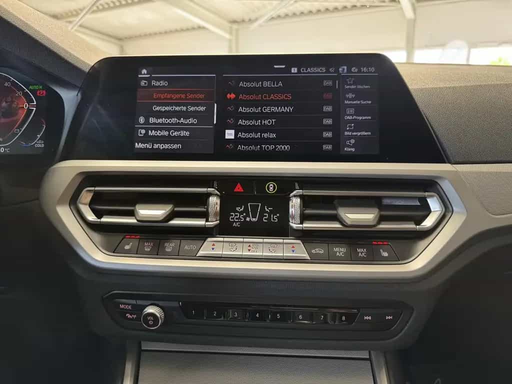 BMW 320 d xDrive Touring/LED/Navi Prof/Ahk 04/2022-photo-21