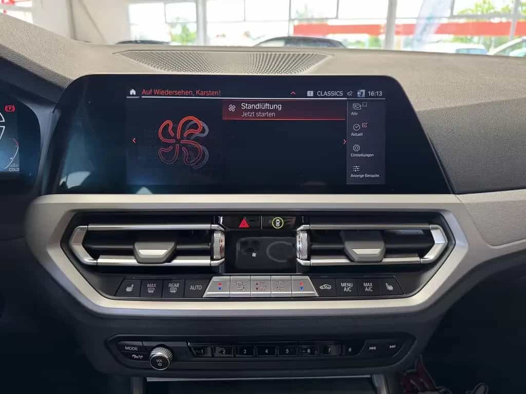 BMW 320 d xDrive Touring/LED/Navi Prof/Ahk 04/2022-photo-23