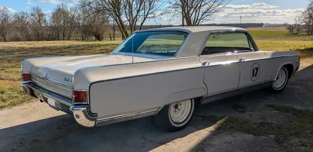 Oldsmobile Other Ninety Eight / V8 Holiday Sedan 98 07/1964-photo-6