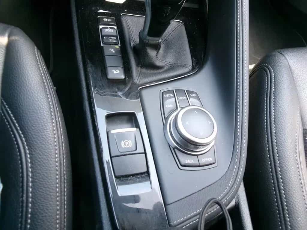 BMW X1 xDrive 20 d xLine/T-Leder/Navi/LED 08/2019-photo-11