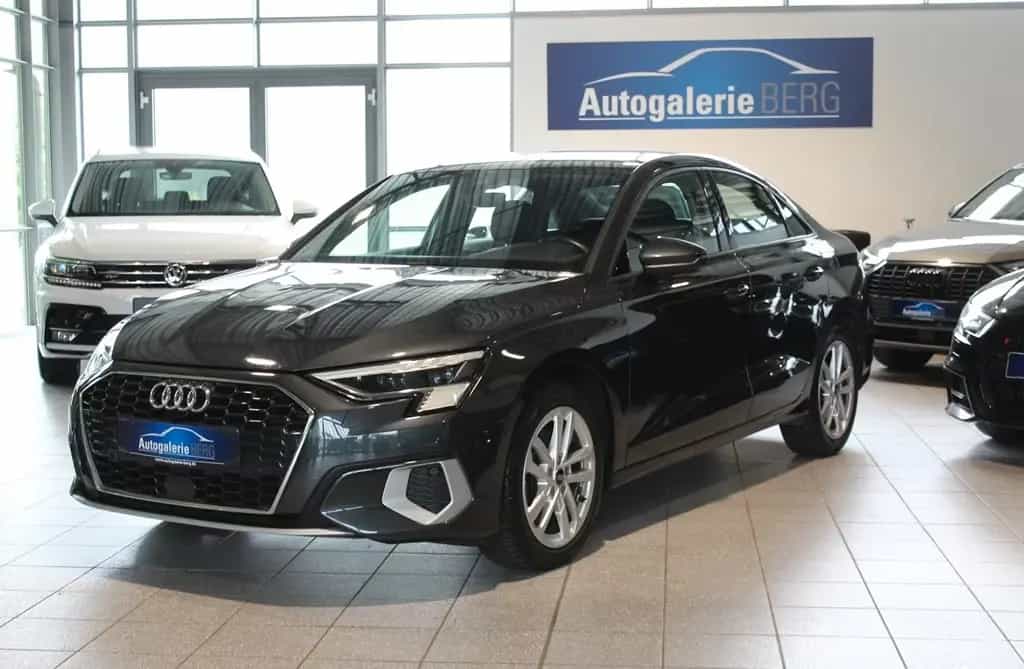 Audi A3 Limousine 35 TFSI advanced Matrix ACC App 10/2020-photo-0